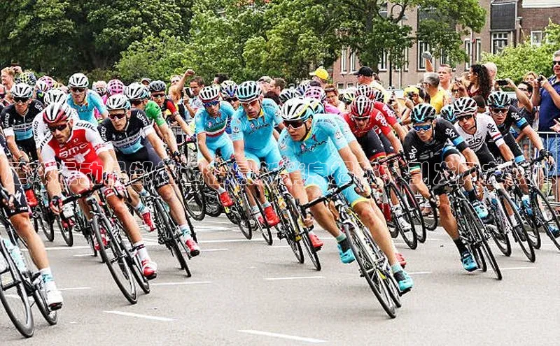 中欧体育网易足球运动员郜林退役最新消息揭秘，引发网友热议